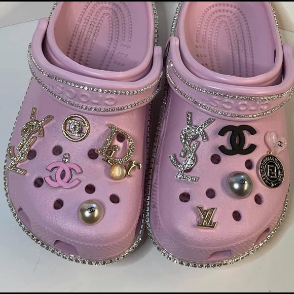 Meet your Posher, Brandy - Picture 1 of 1